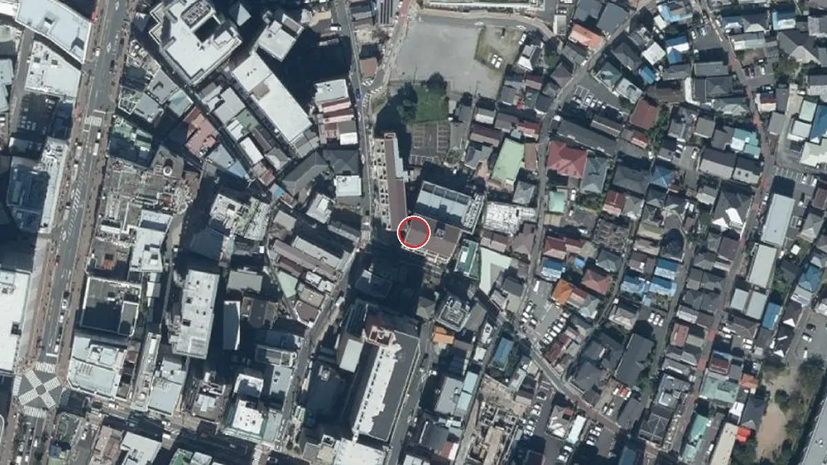 上空から見たflagship FUNABASHI（中心の赤い輪が会場の位置）