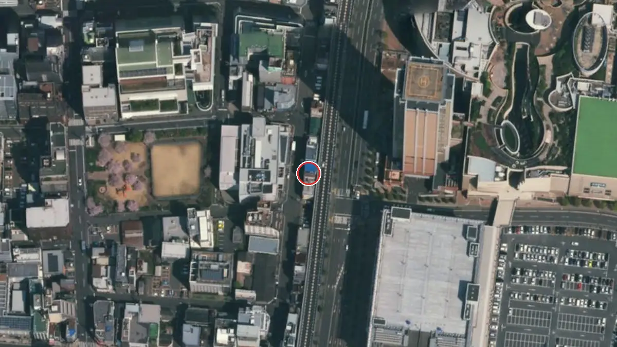 上空から見たSouthside Music Bar（中心の赤い輪が会場の位置）