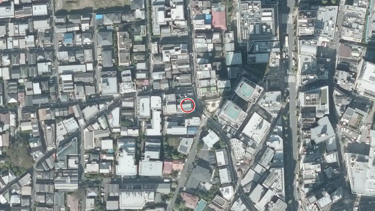 上空から見たNakano Space Q（中心の赤い輪が会場の位置）