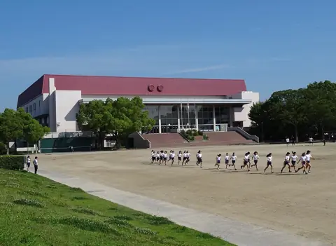 岡崎市体育館の外観