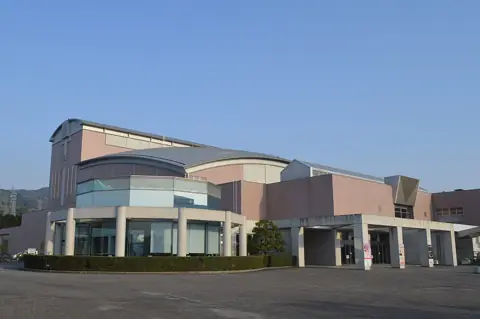 幸田町民会館の外観