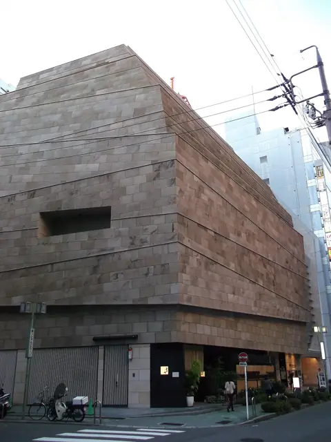 宗次ホールの外観