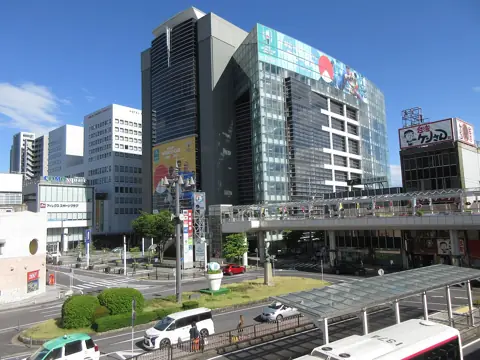 豊田市コンサートホールの外観