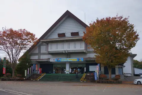 わらび劇場の外観