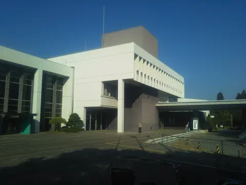 八千代市市民会館の外観