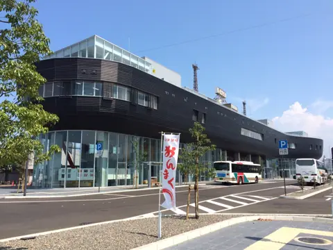 みなと交流センター「はーばりー」の外観