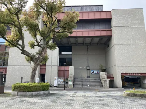 宇和島市立南予文化会館の外観