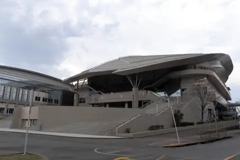 福岡県立スポーツ科学情報センター（アクシオン福岡）の外観