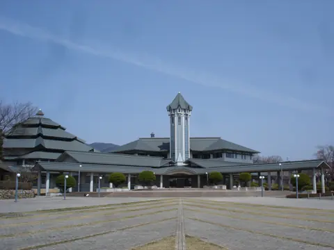 国見町観月台文化センターの外観