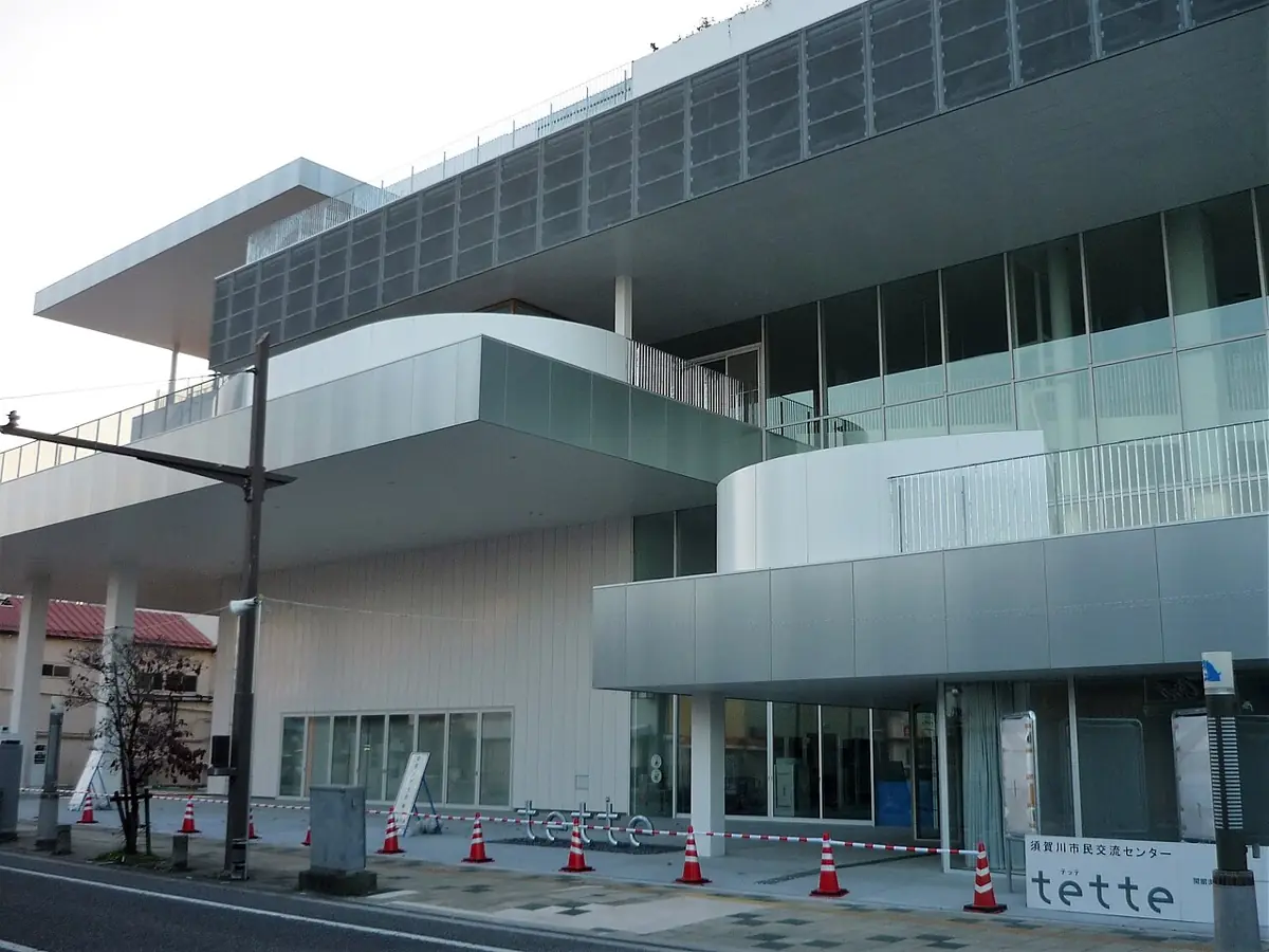 須賀川市民交流センター tetteの外観
