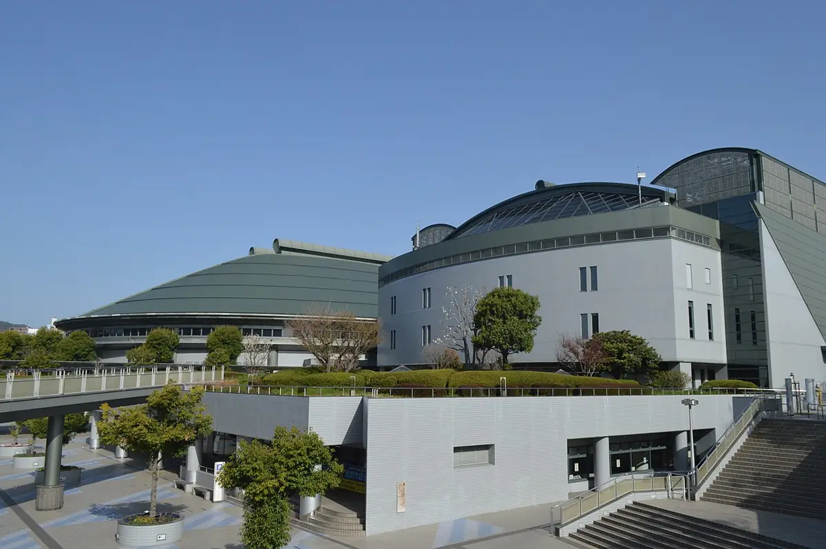 広島グリーンアリーナ（広島県立総合体育館）の外観