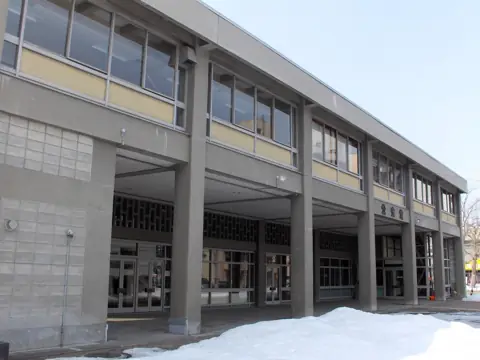 旭川市公会堂の外観