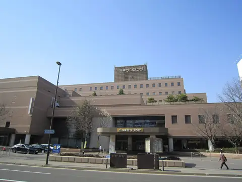 札幌サンプラザの外観