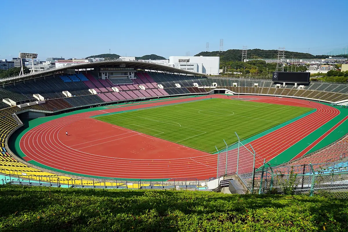 神戸ユニバー記念競技場の外観