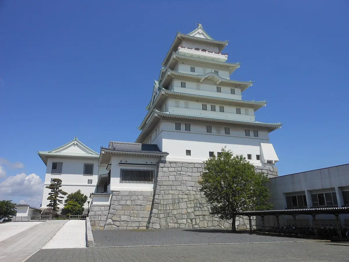 常総市地域交流センターの外観