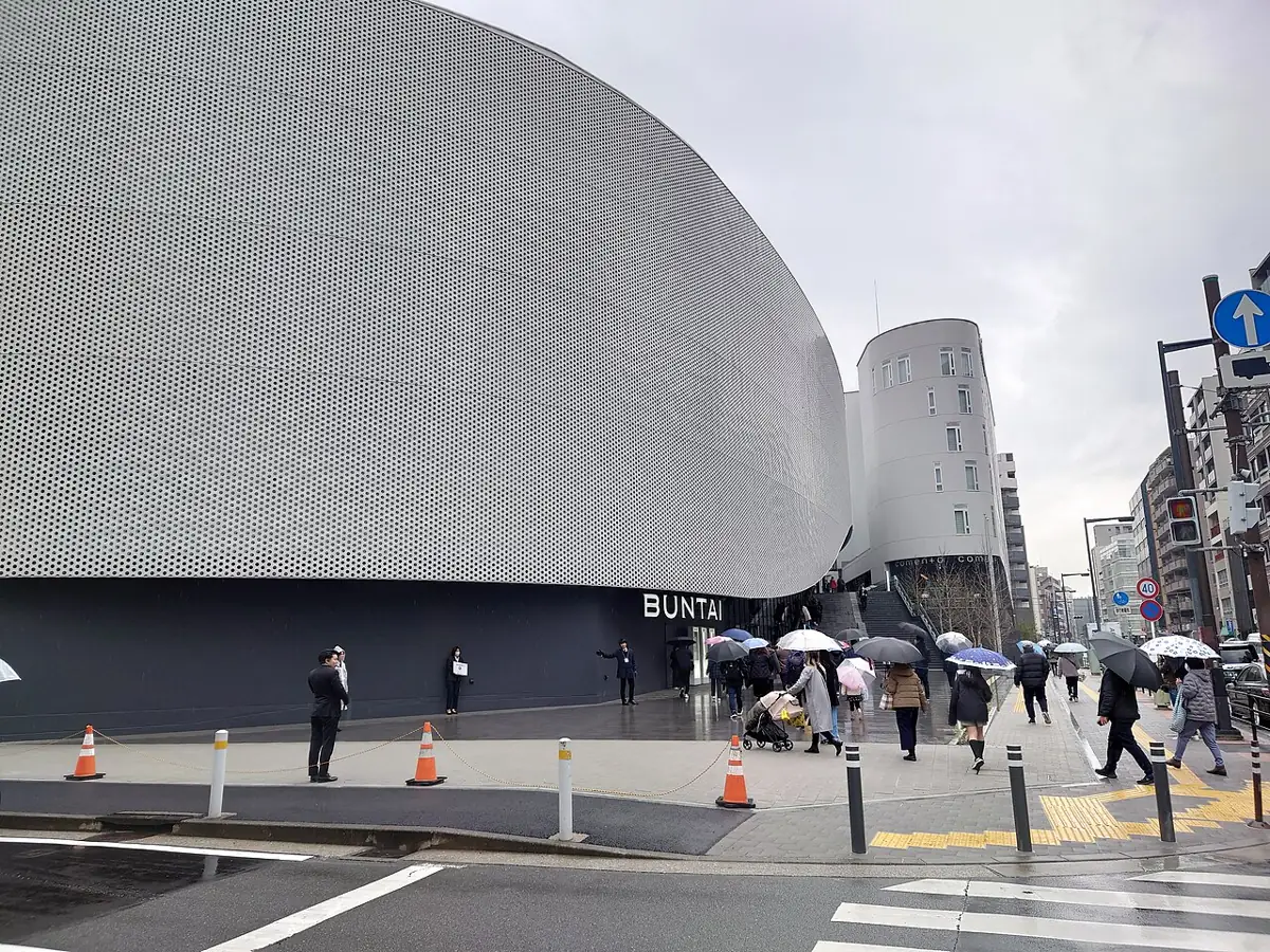 横浜BUNTAIの外観