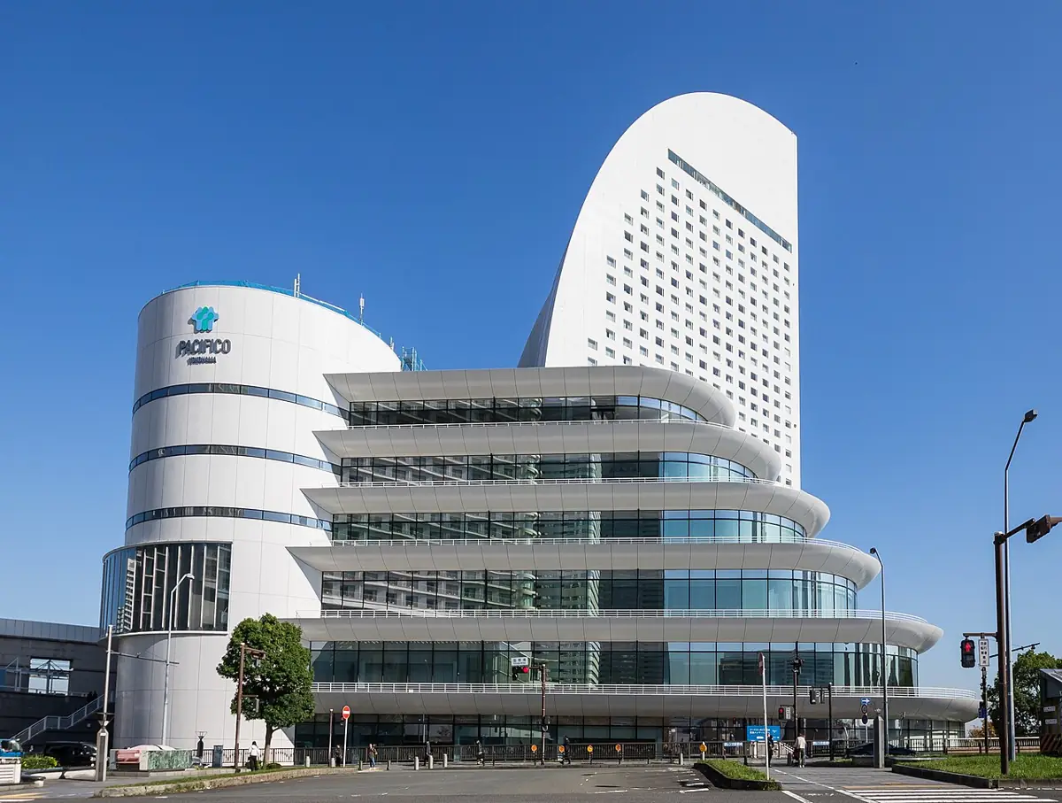 パシフィコ横浜 国立大ホールの外観