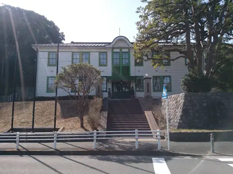 横浜市長浜ホールの外観