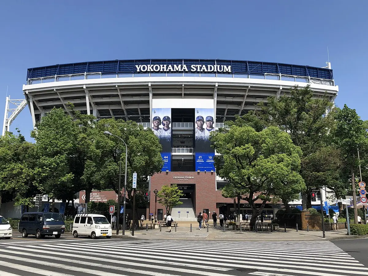横浜スタジアムの外観