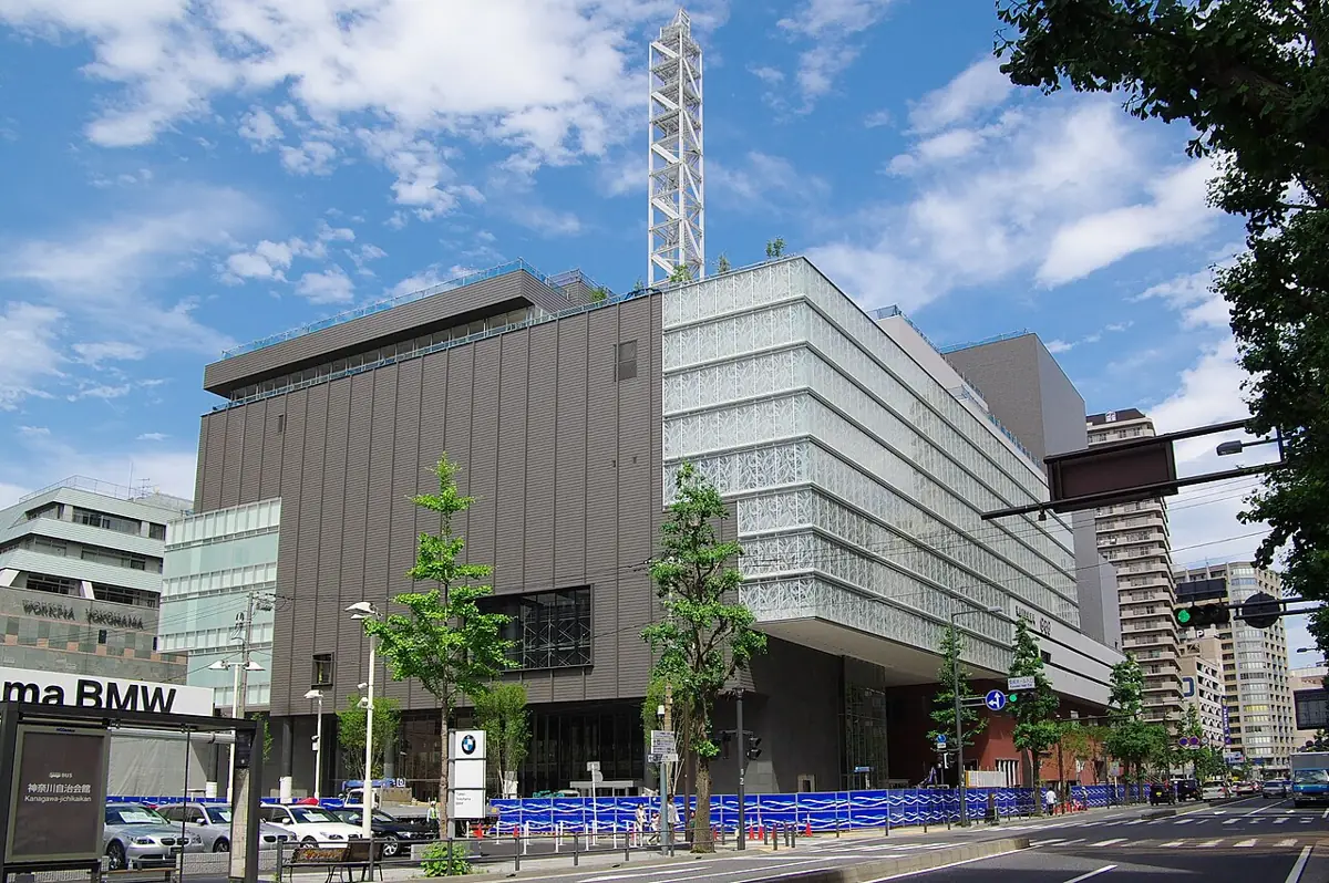 KAAT 神奈川芸術劇場の外観