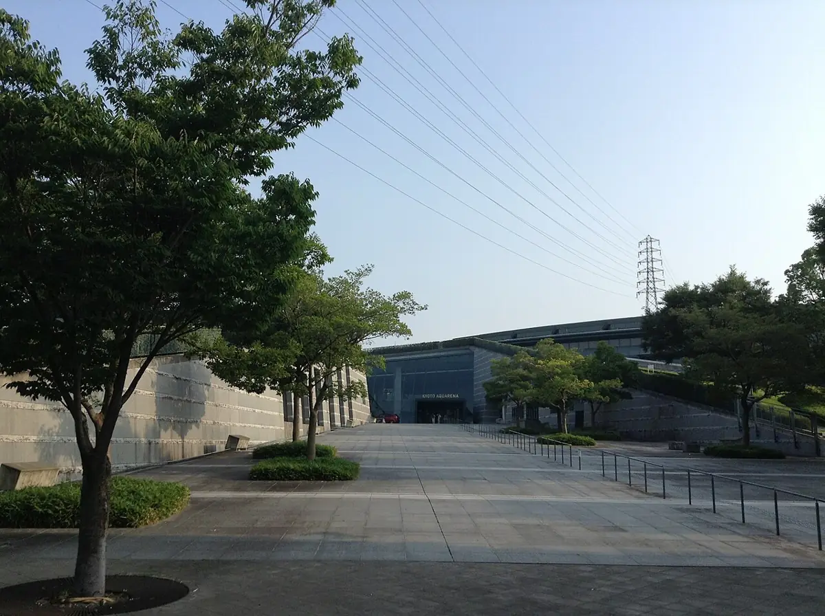 京都アクアリーナの外観