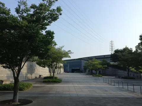 京都アクアリーナの外観