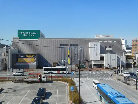 シンフォニアテクノロジー響ホール伊勢の外観