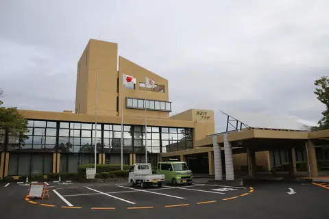 四日市地域総合会館 あさけプラザの外観