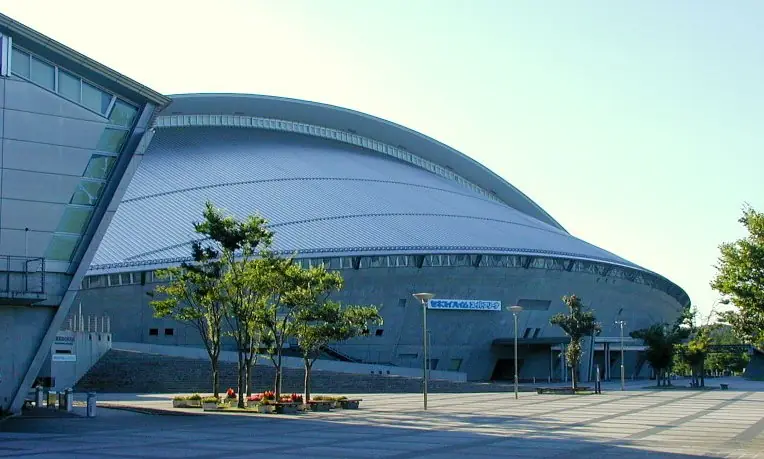 宮城県総合運動公園総合体育館（グランディ・21）の外観
