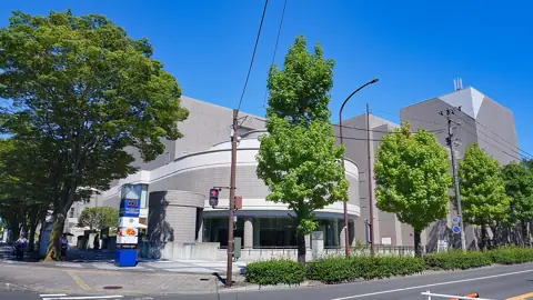日立システムズホール仙台の外観