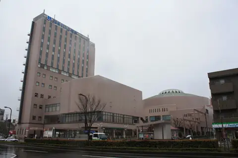 仙台サンプラザの外観