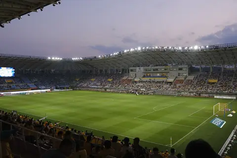 ユアテックスタジアム仙台の外観