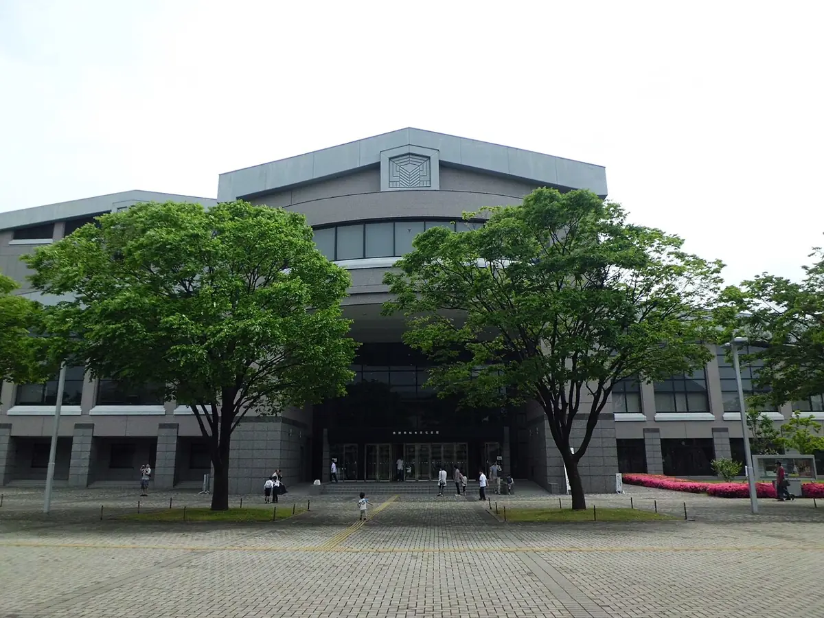 キッセイ文化ホール（長野県松本文化会館）の外観
