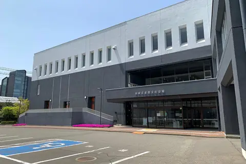 柏崎市産業文化会館の外観