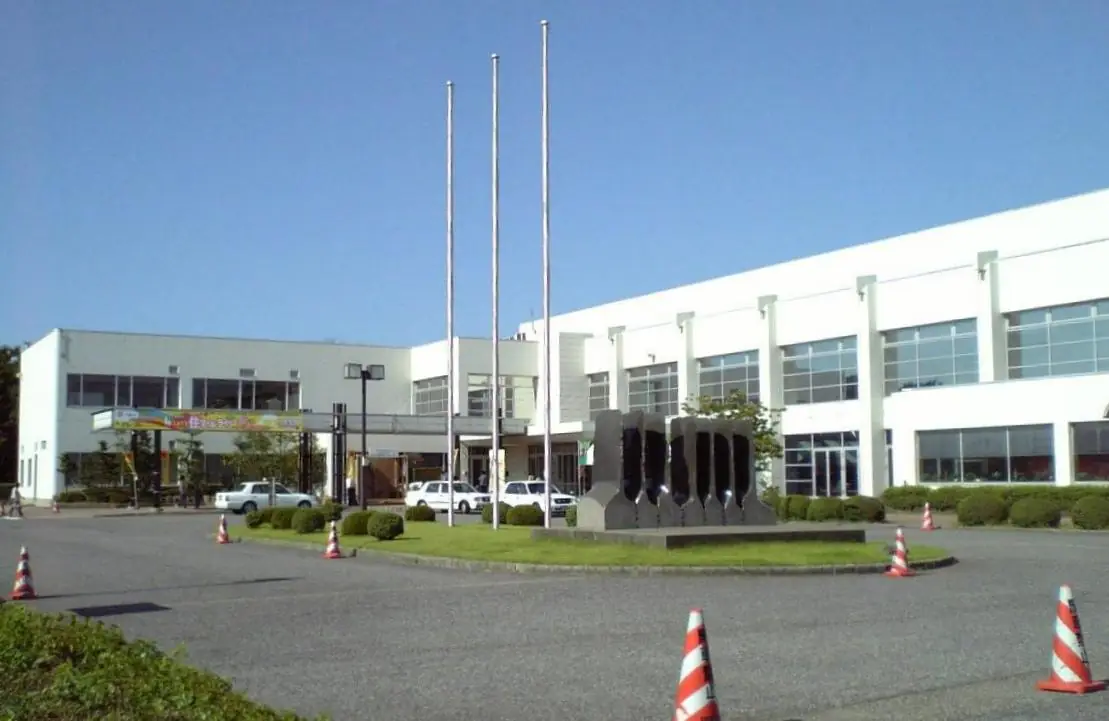新潟市産業振興センターの外観