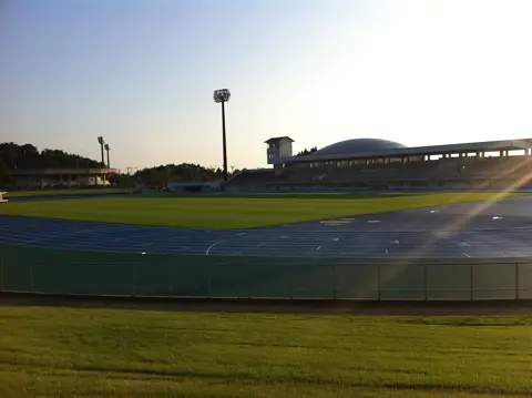 五十公野公園陸上競技場の外観