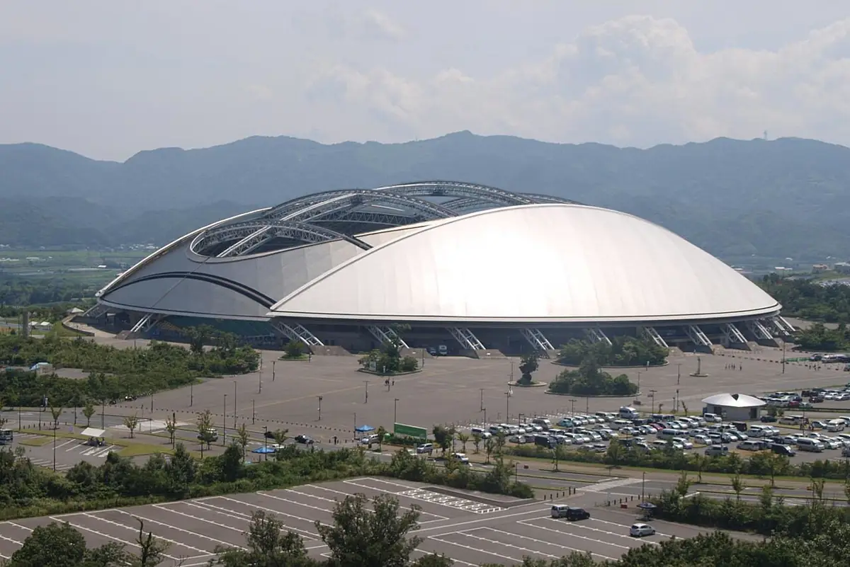 クラサスドーム大分の外観
