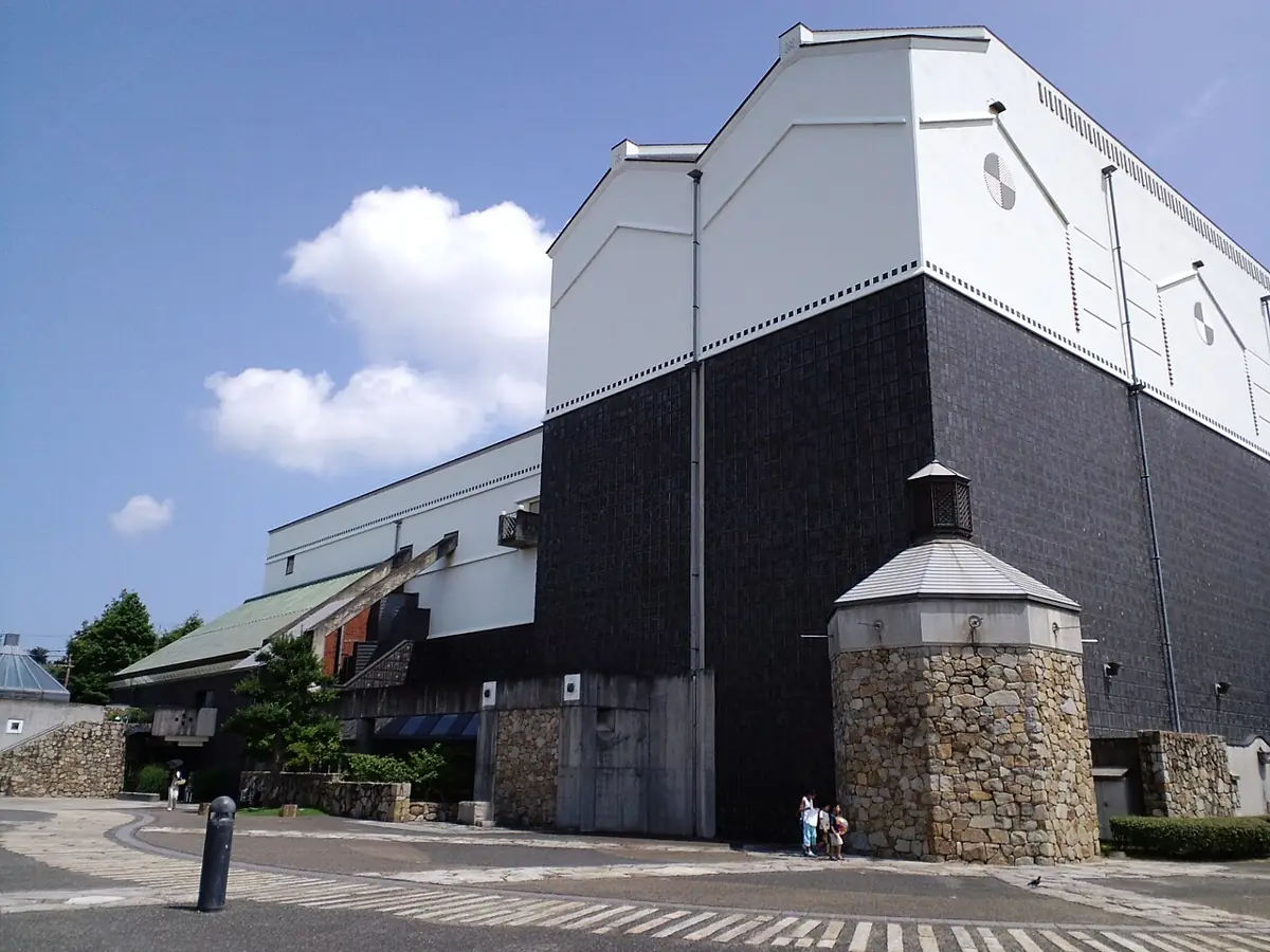 倉敷市芸文館の外観