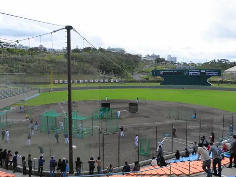 ANA BALL PARK 浦添の外観