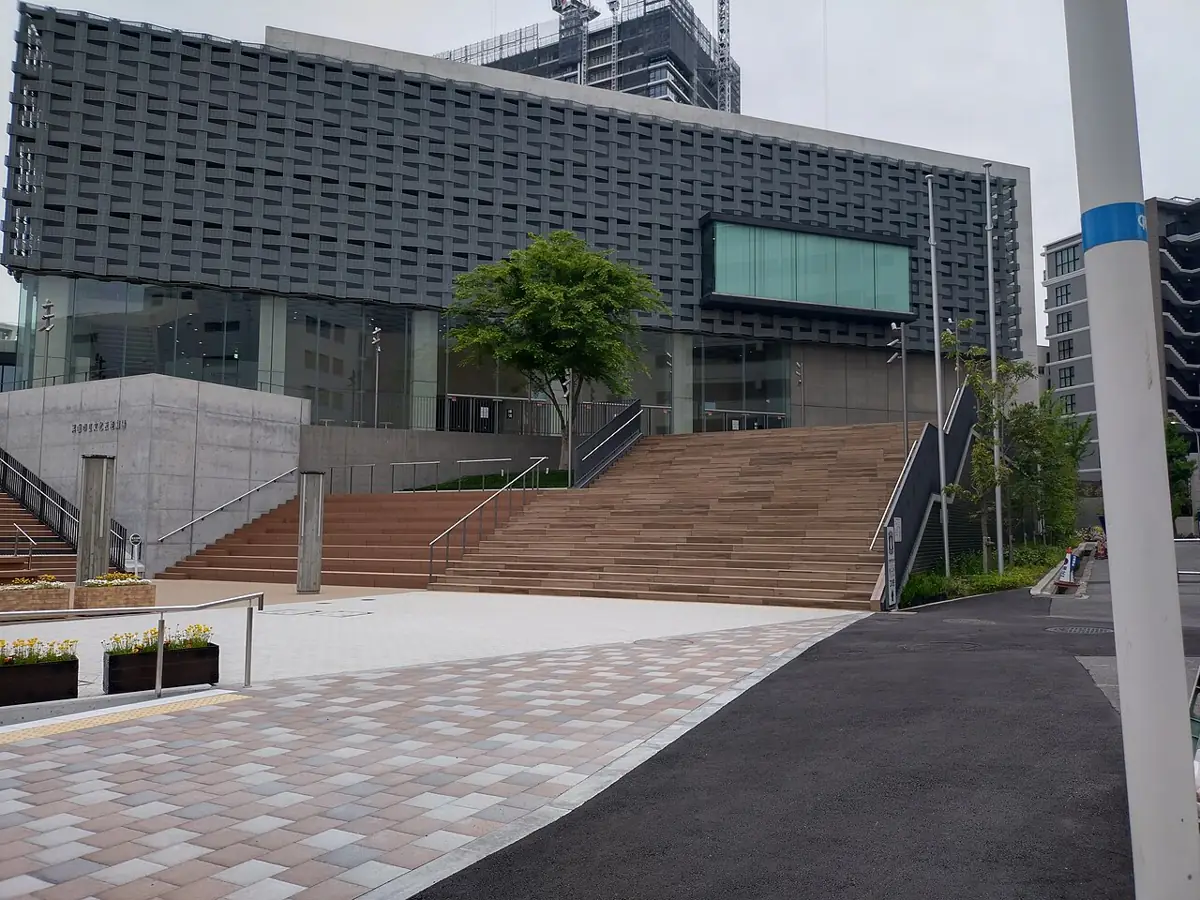 東京建物 Brillia HALL 箕面(箕面市立文化芸能劇場)の外観