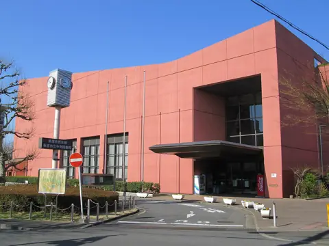 新座市民会館の外観