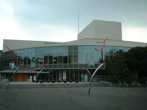 桶川市民ホールの外観
