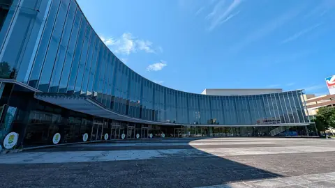 プラザノースの外観