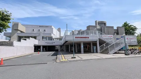 草加市文化会館の外観