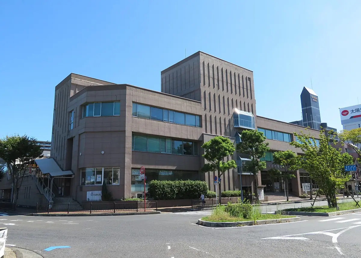 大津市民会館の外観