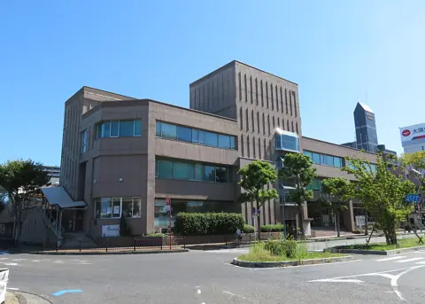 大津市民会館の外観