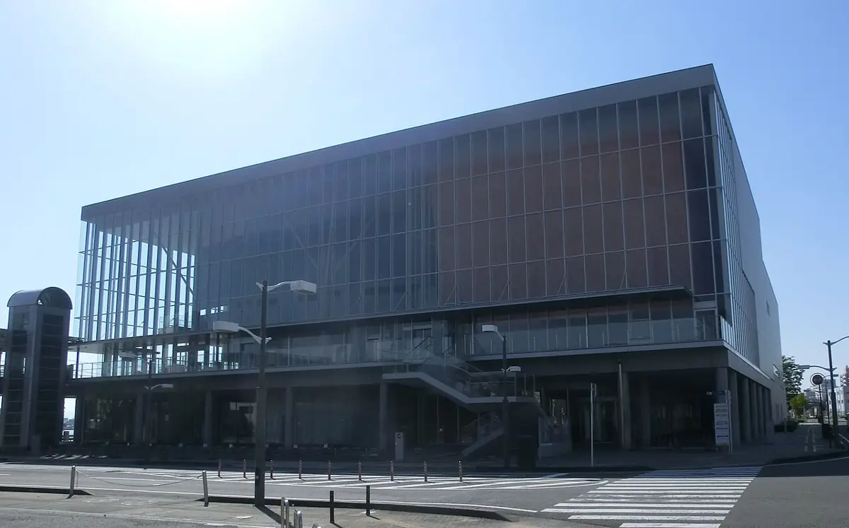 静岡市清水文化会館(マリナート)の外観