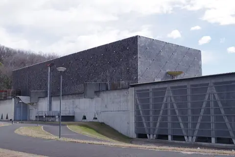ホリ電コスモスホール(栃木市岩舟文化会館)の外観