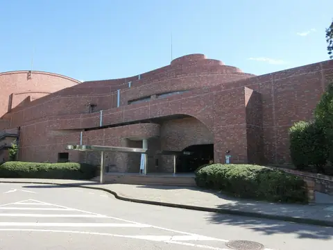 佐野市文化会館の外観