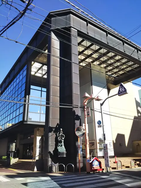 板橋区立文化会館の外観